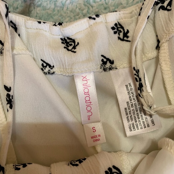 COLORFUL ROMPER⭐️ - Picture 3 of 3